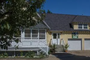 Genelle House B&B Guest House - Castlegar