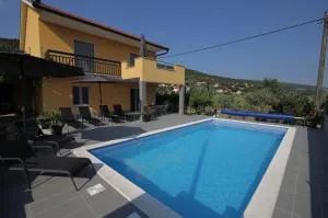 Villa Laura - 顿吉普罗洛扎克