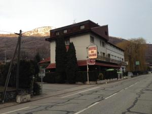 Хотел Hotel du Galibier Сен-Мишел-дьо-Мориен Франция