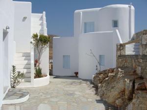 Solaris Folegandros Greece