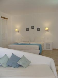 Solaris Folegandros Greece