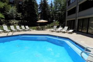 Silver King Condo