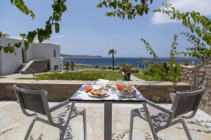 Poseidon of Paros Hotel & Spa