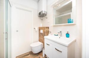 Yacht harbor apartment