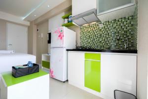 Modern Studio Bassura City Apartment By Travelio