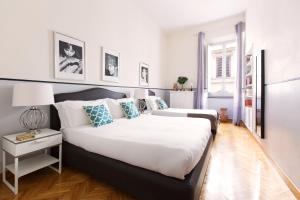 3-Bedroom Holiday Apartment Spanish Steps - image 1