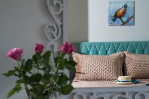 Elimia Suites & Studios