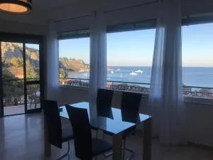 Baia Taormina Apartment - Contrada Mastrissa