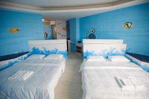 Phòng gia đình có 2 giường đôi (Family Room with 2 Double Beds)