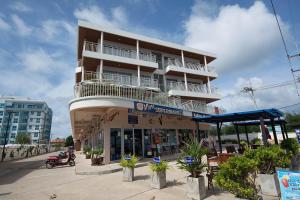 GrandBeach Condo by malai