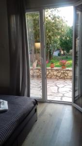 The Lemon Yard 1bedroom apartment Lefkada Greece