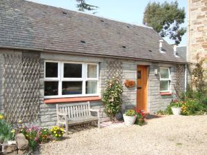 One-Bedroom House room in Woodcroft Cottage