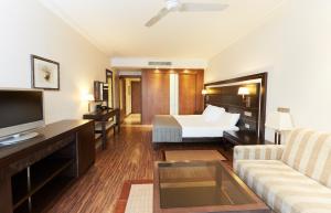  Family Suite with Spa Access room in Insotel Fenicia Prestige Suites & Spa