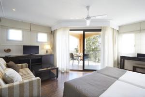 Deluxe Double Room with Sea View and Spa Access room in Insotel Fenicia Prestige Suites & Spa