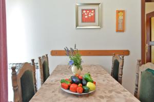 Apartments Gracijano 1724