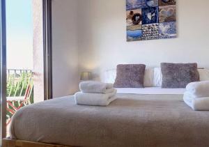 Three-Bedroom Townhouse room in Empordà Residencial