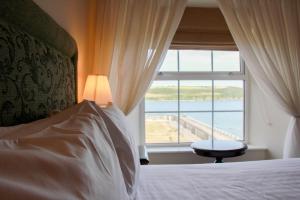 Walter Raleigh Hotel