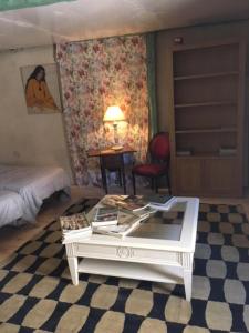 B&B / Chambres d'hotes Le Moulin a huile : Chambre Lits Jumeaux