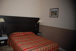 Hotels The Originals City, Hotel Le Bellevue, Montrichard (Inter-Hotel) : photos des chambres