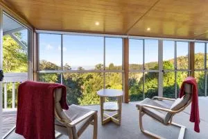 Ravensbourne Escape - Windsong - Djuan