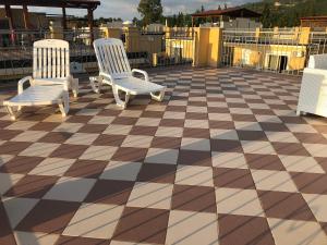 Pizzo Beach Club by Maralp