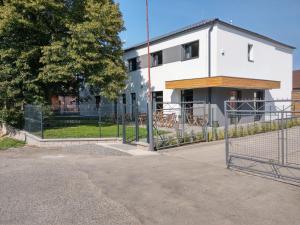 Penzion a Bistro Dílna