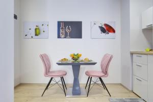 D&A Amphitheatre Apartments with free parking