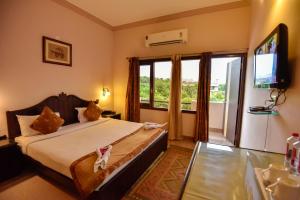 Araliayas Nature Resort , Lake Pichola Road, Udaipur