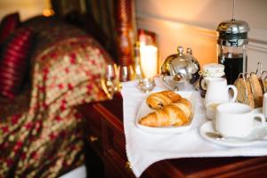Single Room room in Brackenborough Hotel
