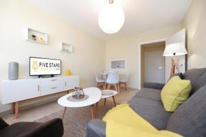 JS Nice Etoile Five stars holiday house