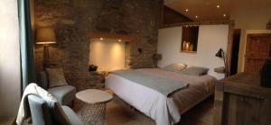 B&B / Chambres d'hotes Le Val d'Ailleurs : photos des chambres