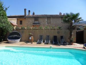 B&B / Chambres d'hotes Le Jardin d'Ivana Chambres d'hotes B&B avec Piscine chauffee : photos des chambres
