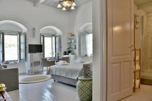 Port Mansion Hydra 1