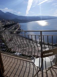 Il MOLO B&B sul lungomare
