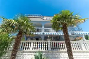 Villa Blue - بريبير