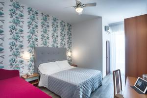 Hotel Mirabel