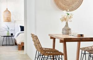 Delmar Apartments & Suites Milos Milos Greece