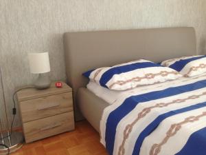 Apartment Gold & Gray