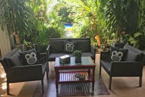 3 Monkeys Villa Residence