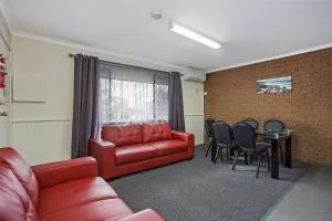 Warrnambool Motel and Holiday Park - Nirranda