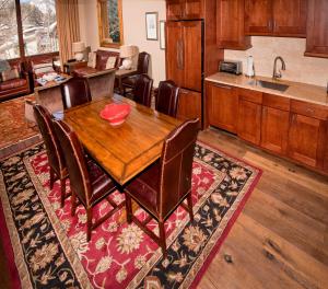 Premier Mountainside 2 BR Condo at Lodge at Vail