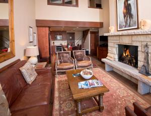 Premier Mountainside 2 BR Condo at Lodge at Vail