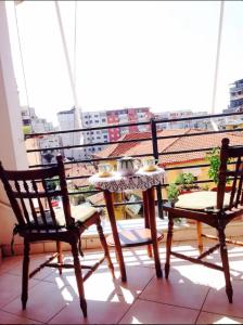Sunny 1-BD Apartment in a charming area