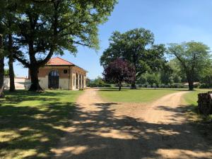 B&B / Chambres d'hotes ORANGERIE de CHATEL-Selection FIGARO & ELLE Magazine : photos des chambres