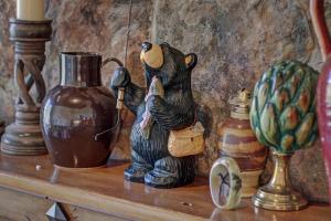 3 BR Condo at The Lodge at Vail with Pool, Hot Tub