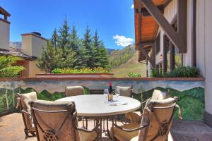 3 BR Condo at The Lodge at Vail with Pool, Hot Tub