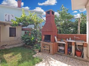 Apartments Luciano 1728