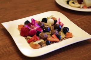 Modern 2 BR Condo Lodge at Vail, Walk to Gondola