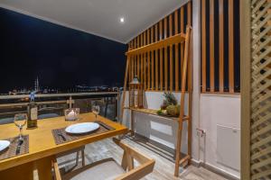 Loft with Balcony and Sea View