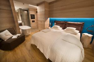 Superior Deluxe Double or Twin Room with Balcony room in Hotel Bivio